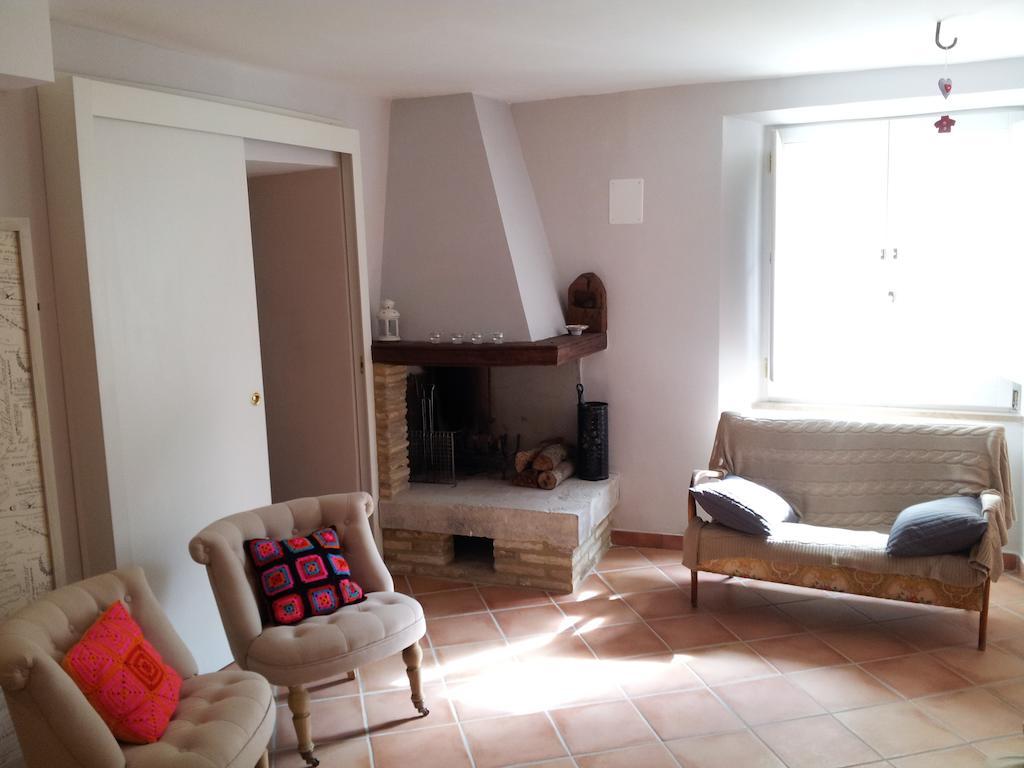 Apartamento La Fantesca Pettorano sul Gizio Habitación foto